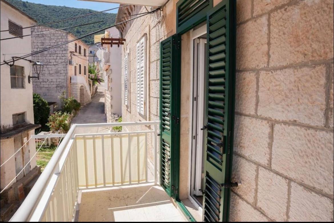 Apartmani Antonia Račišće Buitenkant foto
