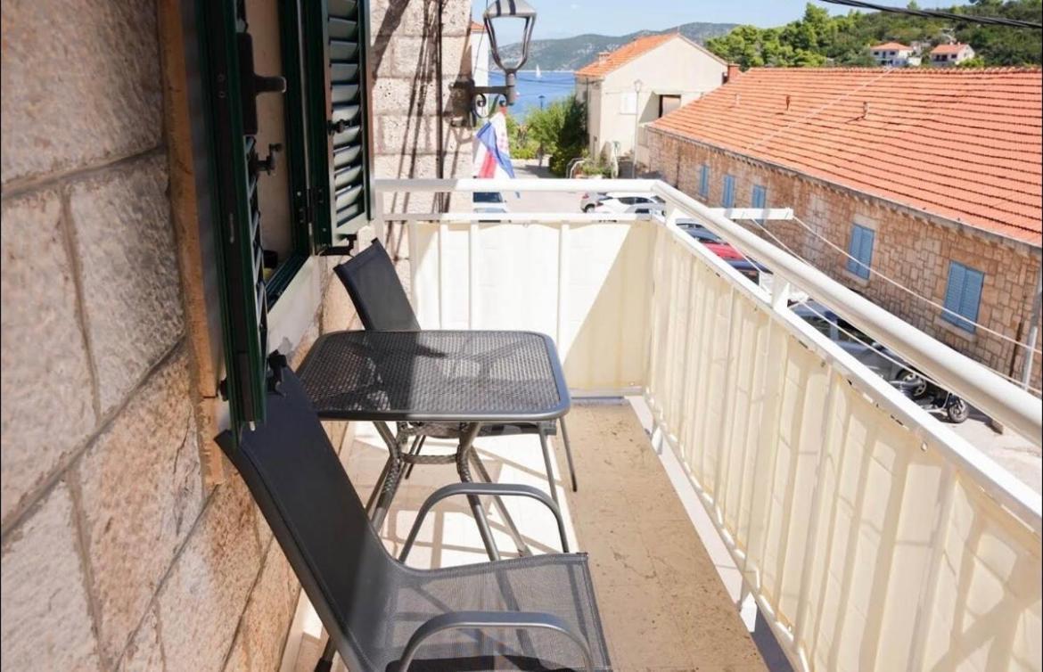 Apartmani Antonia Račišće Buitenkant foto